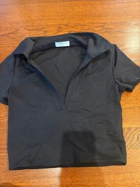 Aritzia Contour Polo Cropped V Neck Collared Tee Black Small